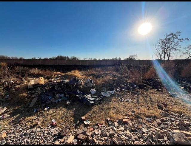 LAND FOR SALE IN SELCOURT